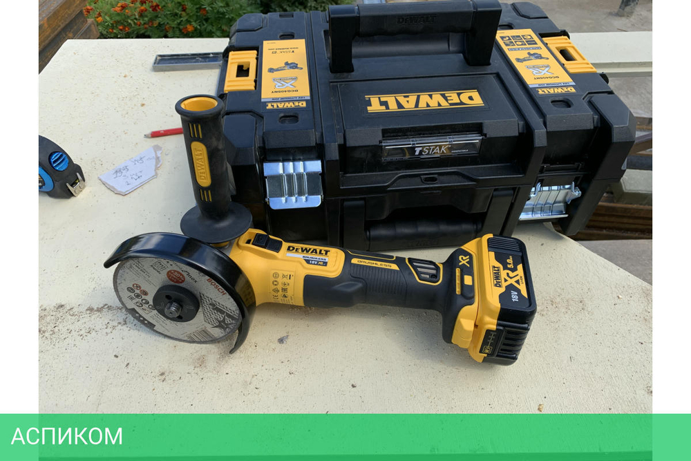Угловая шлифмашина DeWalt DCG405NT