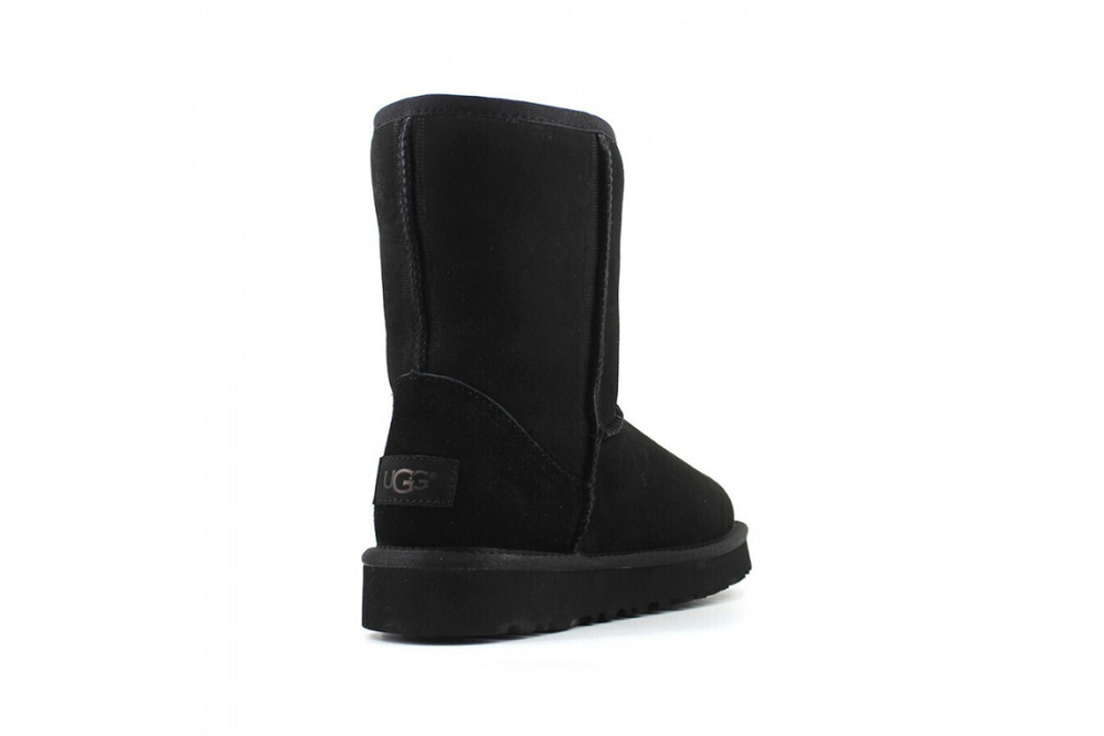 UGG Classic Short II Black