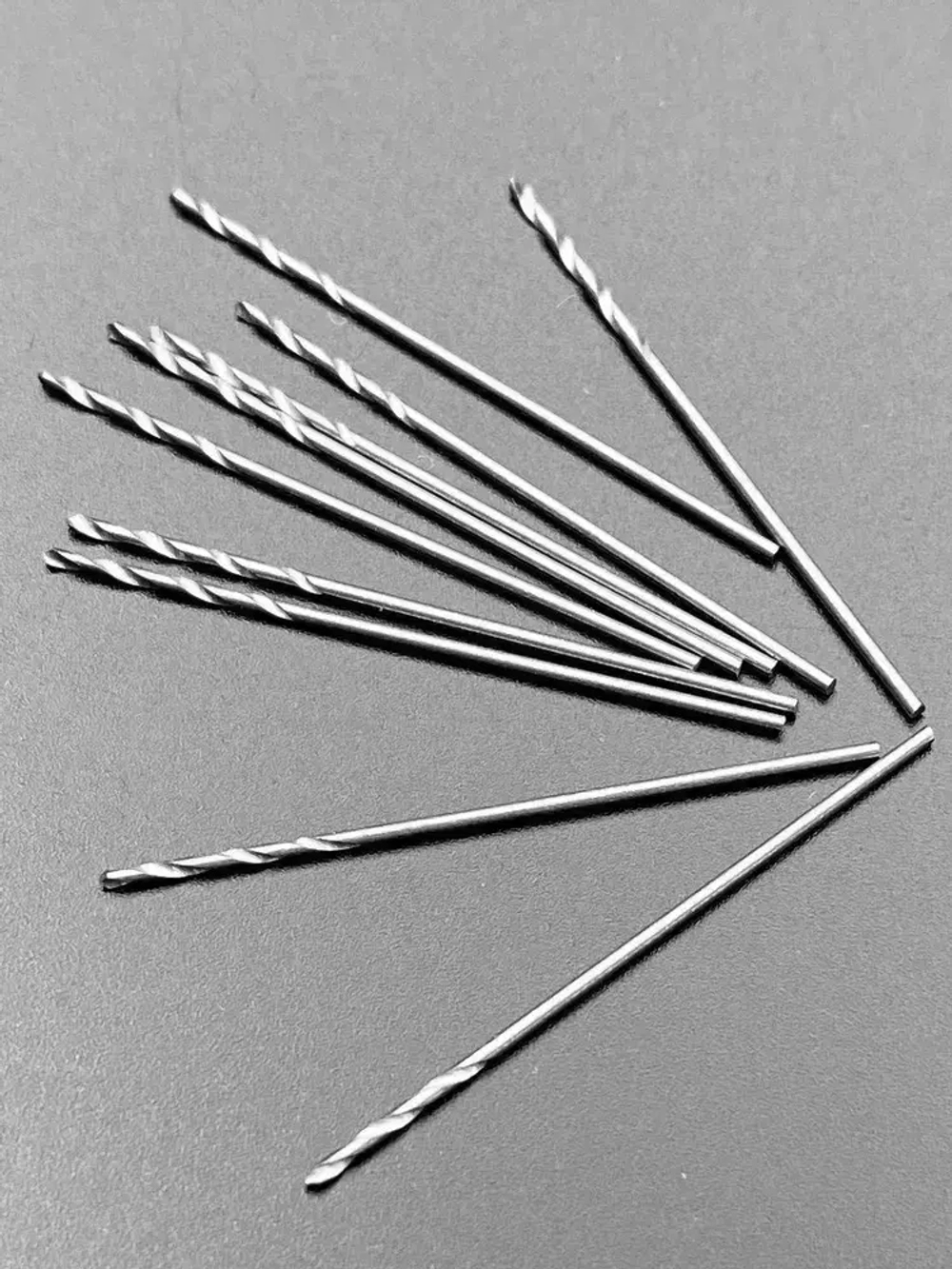 10 штук !!! сверло по металлу 0,7 мм , быстрорежущая сталь (HSS) с цилиндрическим хвостовиком