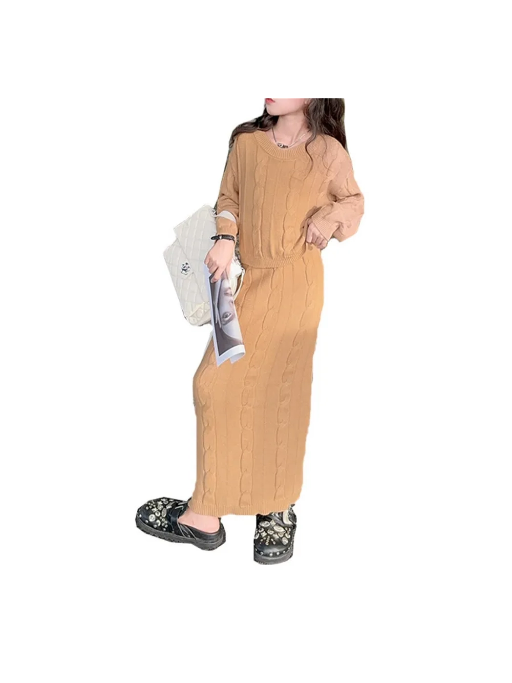 Костюм вязаный