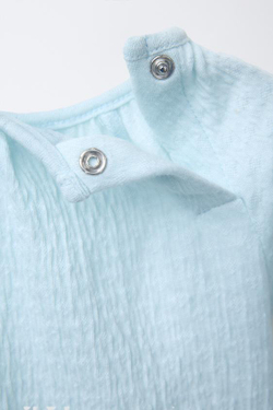 ZARA КОМБИНЕЗОН ИЗ РЕЛЬЕФНОЙ ТКАНИ С ВЫШИВКОЙ «РЫБА», ГОЛУБОЙ