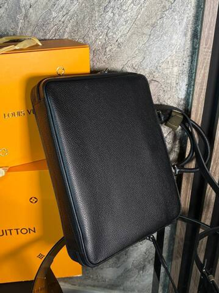 Портфель Louis Vuitton