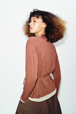 ZARA КАРДИГАН С КОНТРАСТНЫМИ ДЕТАЛЯМИ И ПОЯСОМ, МАРСАЛА