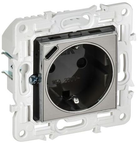 Розетка SKANDY 18Вт 16А с заземл. защ. шторки с USB C SK-R17N никель IEK SK-R14-16-U14-018-K50
