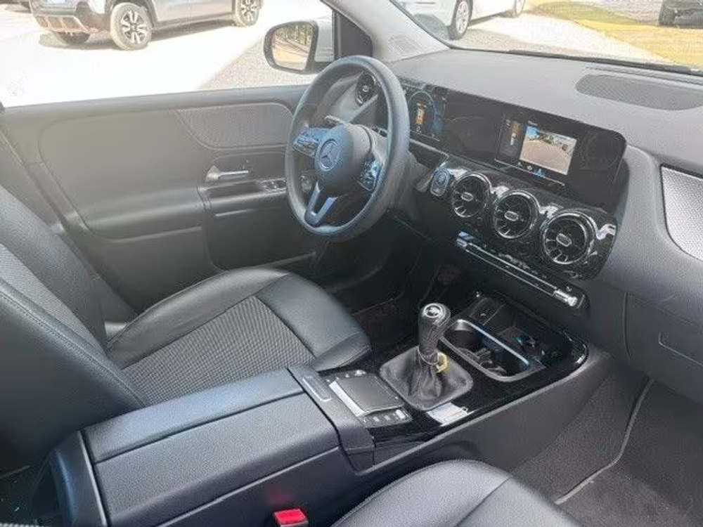 Mercedes-Benz B 160