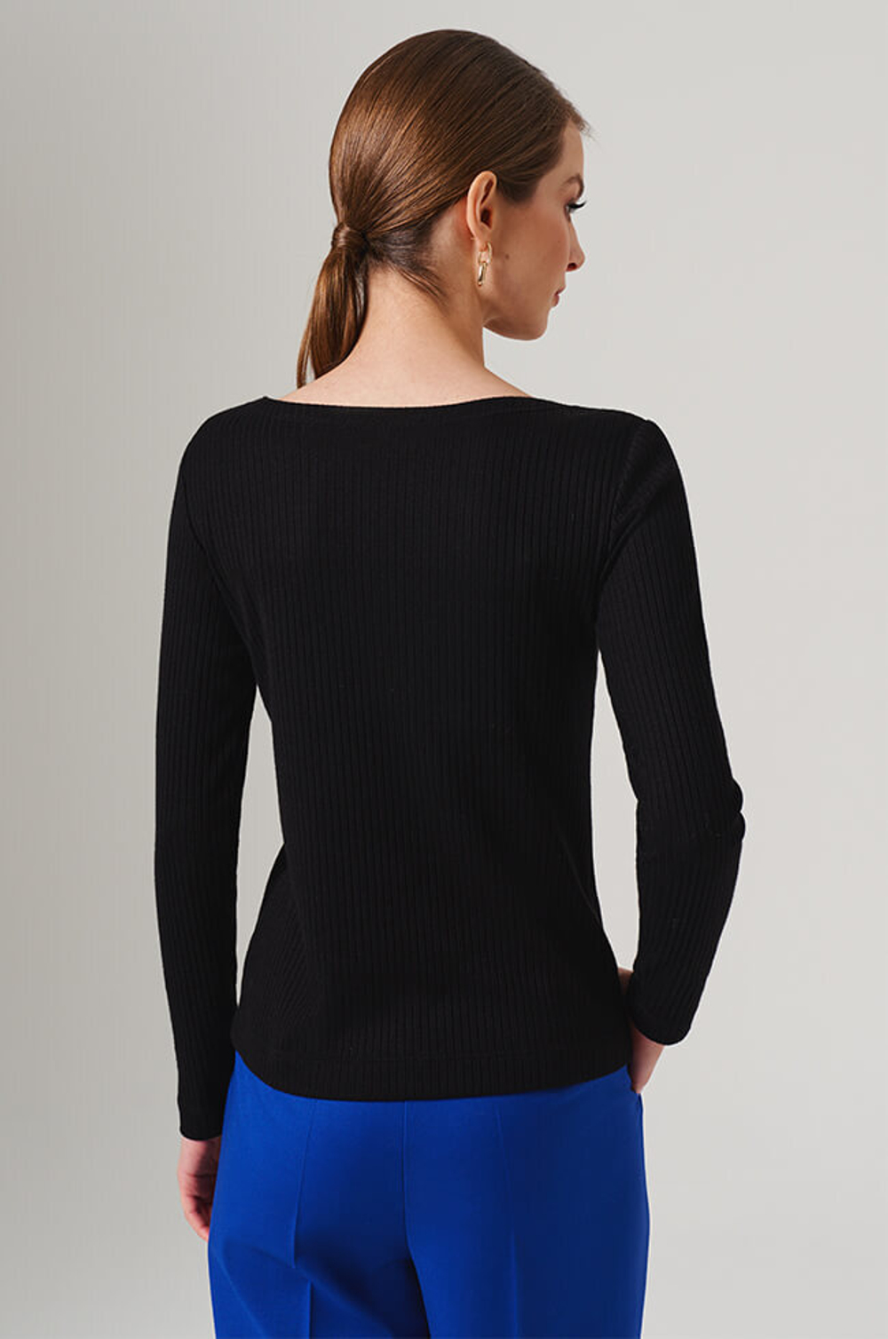 23134 Лонгслив женский (черный)