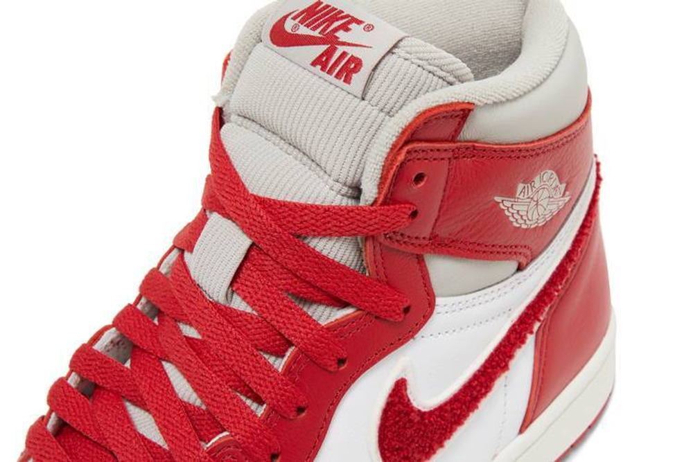 Кроссовки Jordan Air Jordan 1 Retro High Og "Newstalgia Chenille" (Женская размерная сетка)