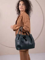 Сумка через плечо классическая