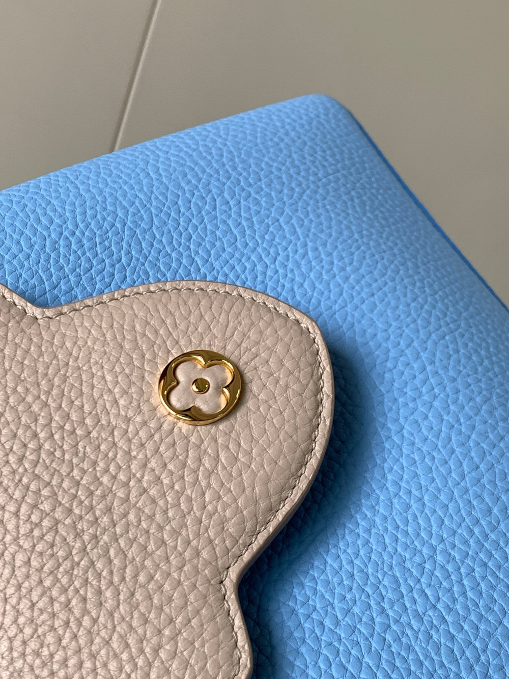 Louis Vuitton Capucines BB