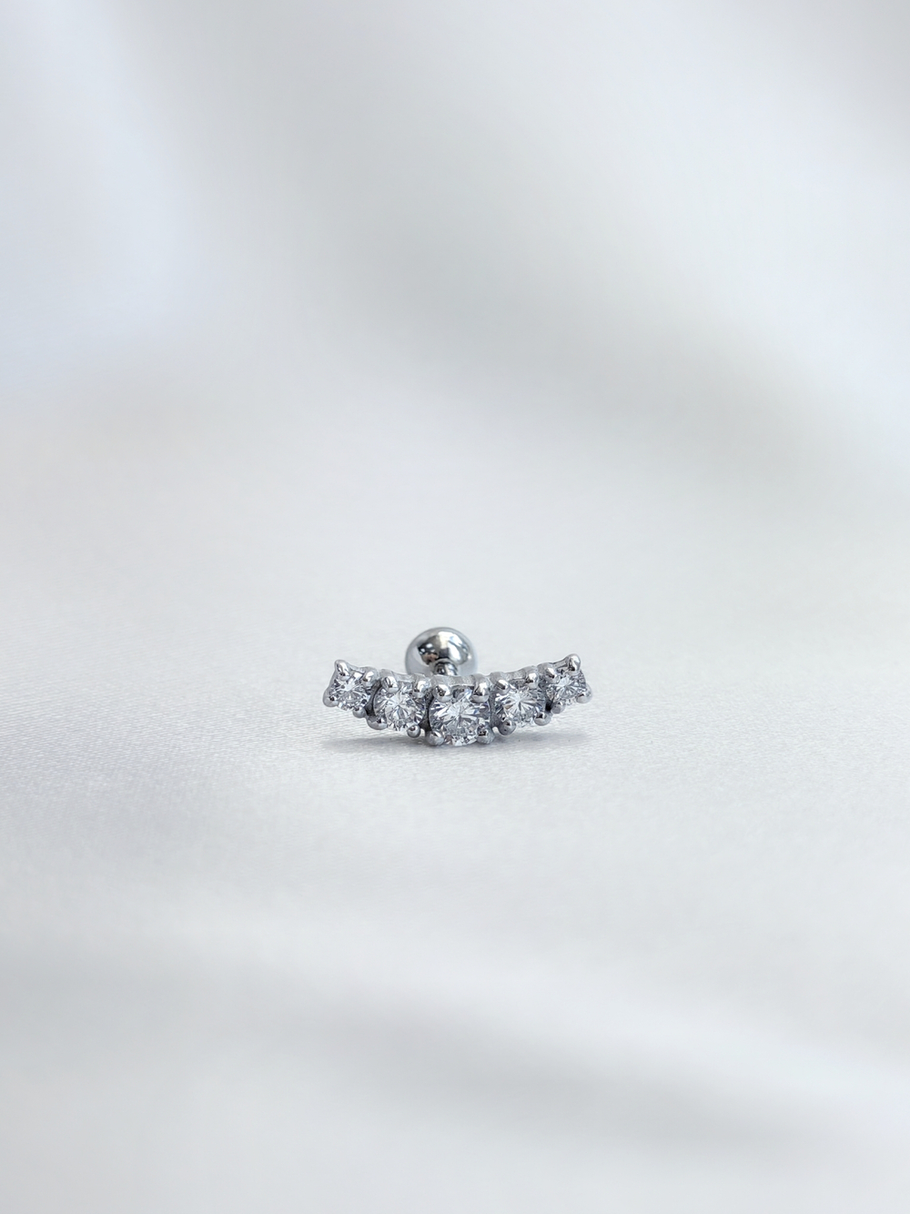 Серебряная серьга с фианитами (пирсинг)