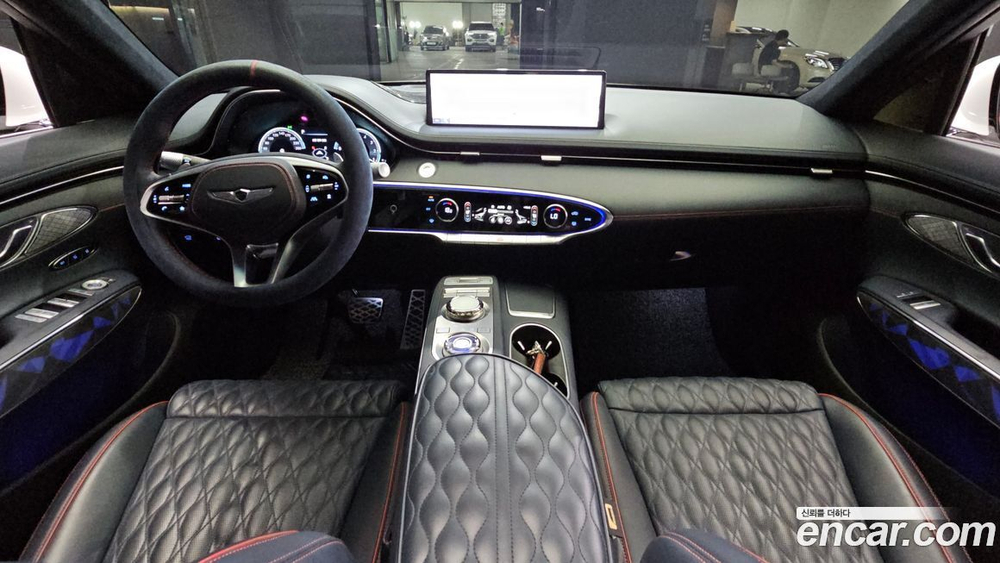Genesis GV70 2.5T Бензин 2WD (01.2022)