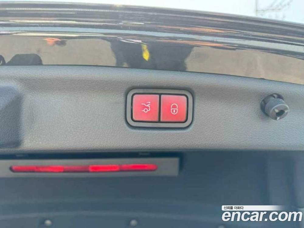 Mercedes-Benz C-Class W206 C200 Avangarde (11.2022)