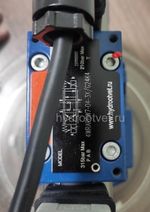 4WRKE16E200L-3X/6EG24ETK31/A1D3M - Пропорциональный распределитель с обратной связью по положению золотника и со встроенным усилителем (OBE), Ду16, A1 = ±10 В, номинальный расход 200 л/мин, схема E, каналы управления ET = X и Y - внутренние