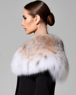 Приталенный жакет из итальянского крепа с меховой отделкой рыси