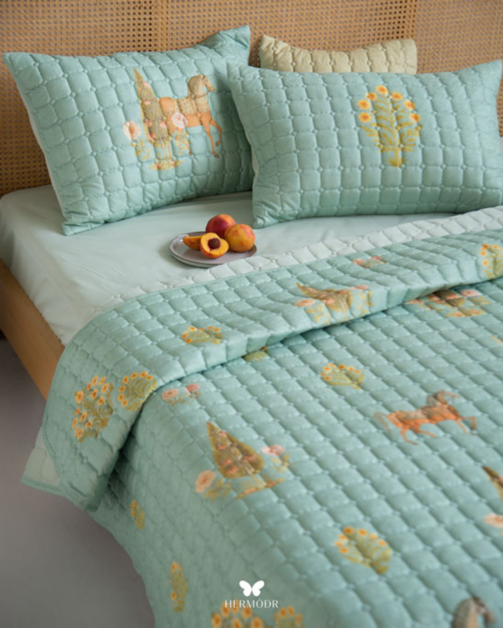 Комплект стеганного покрывала и 3 наволочек Soufiyan Navy Blue Hermodr 130220321 Иран