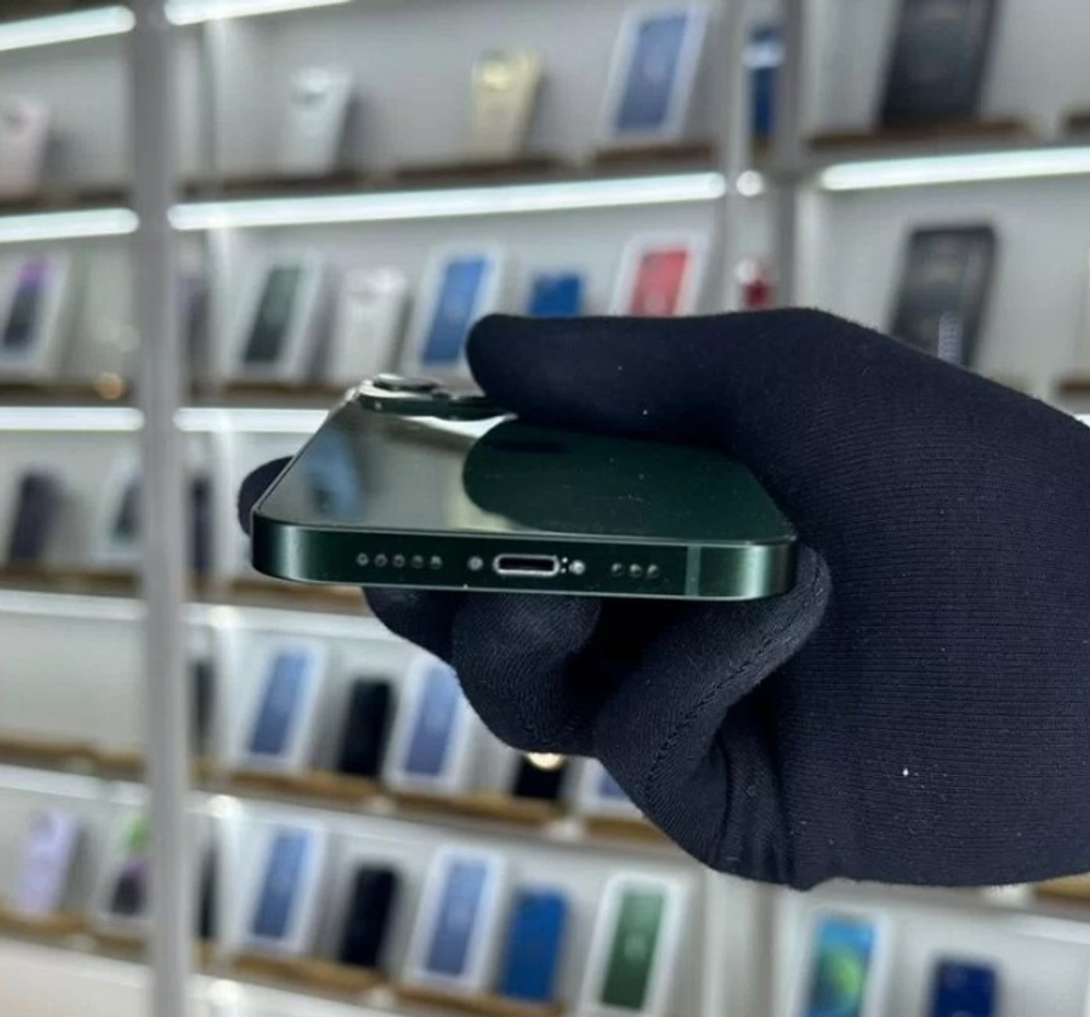 iPhone 13, 128 ГБ б/у