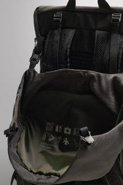 ZARA СПОРТИВНЫЙ РЮКЗАК ДЛЯ ГОРНОЛЫЖНОГО СПОРТА, СЕРЫЙ