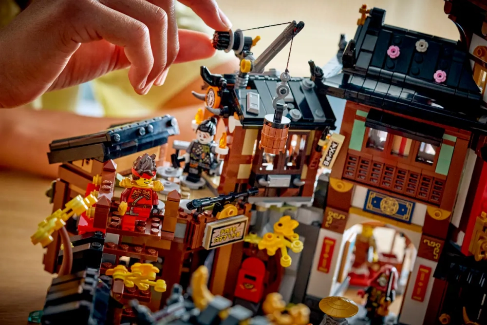 Конструктор LEGO Ninjago 71861 The Old Town 15th Anniversary