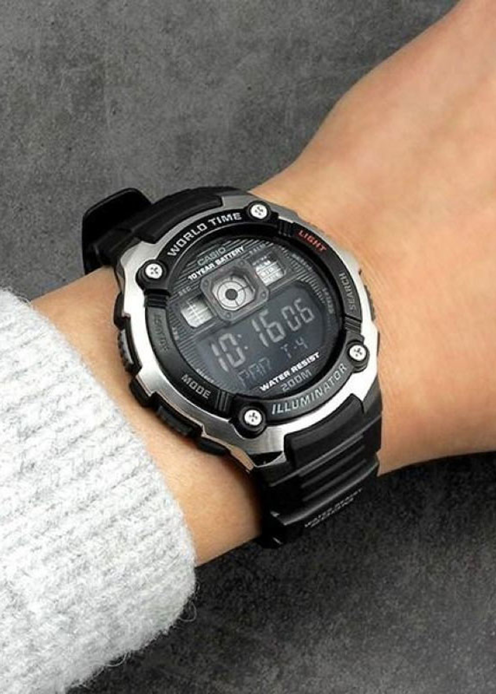 Часы Casio AE-2000W-1B