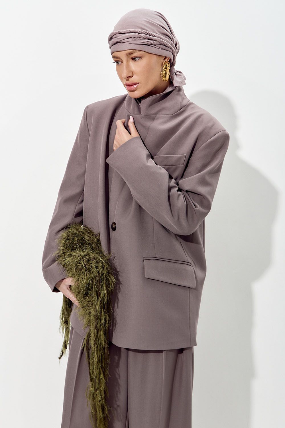 Пиджак свободный костюмный цвета тауп