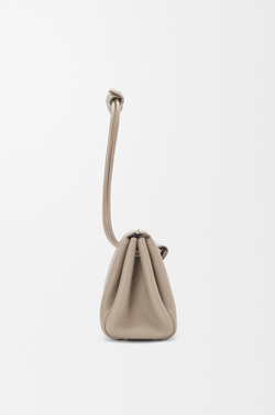 Loewe Маленькая сумка Madrid из мягкой зернистой телячьей кожи, цвет глины