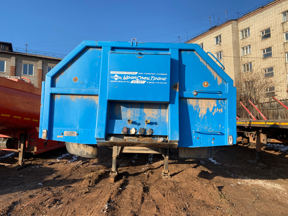 УралСпецТранс 9465* Полуприцеп бортовой 946518-A1-03
