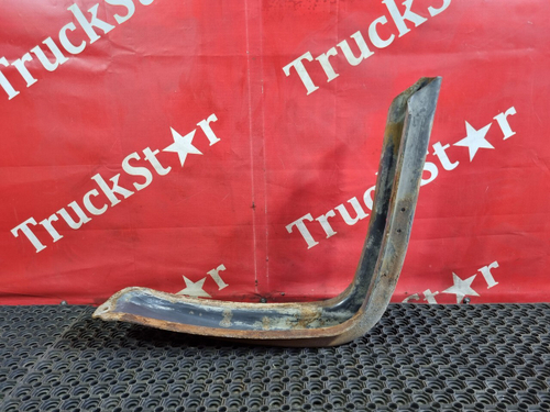 Кронштейн топливного бака