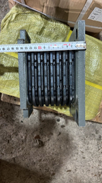 Подушка задней рессоры (6 отверстий) AZ9725520276/278