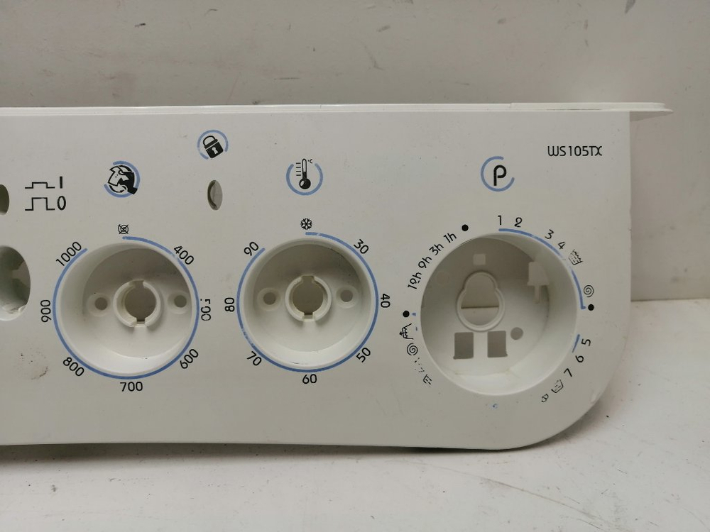 WS105TX кт100 Лицевая панель для стиральной машины Indesit 250001979 б/у