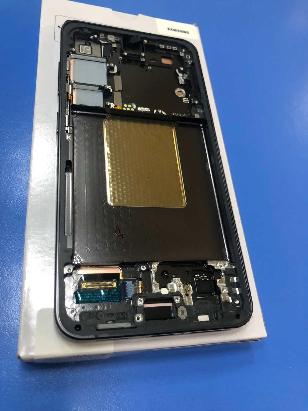 Дисплей в сборе с тачскрином и рамкой чёрный для Samsung S921 Galaxy S24 5G Оригинал