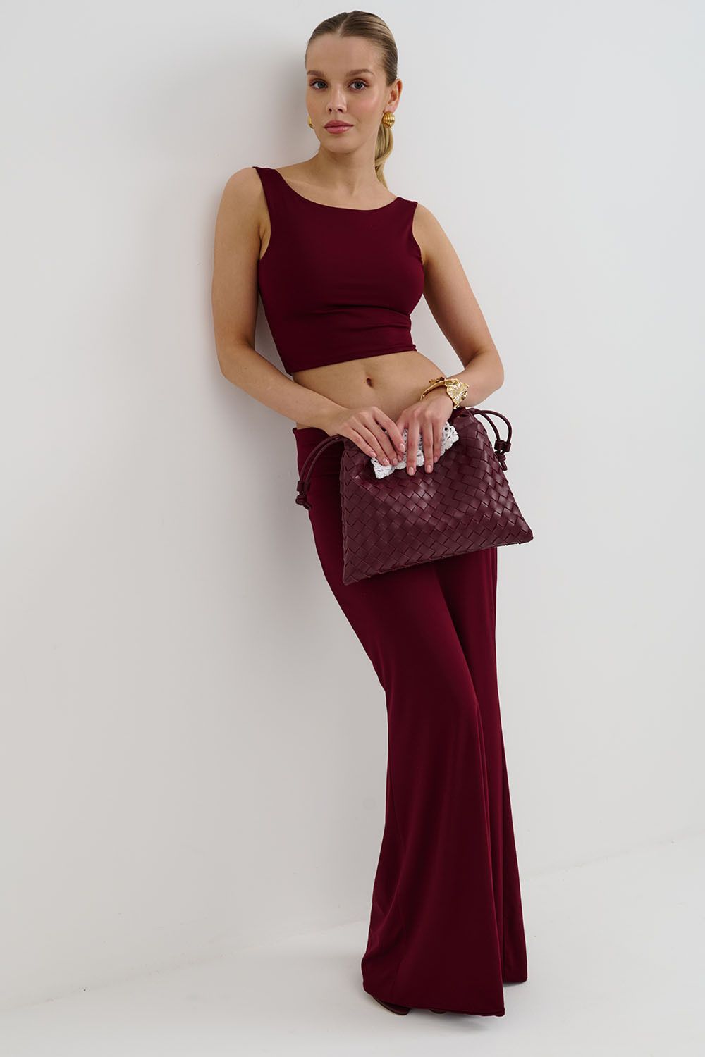 Топ с открытой спиной из вискозы цвета бордо