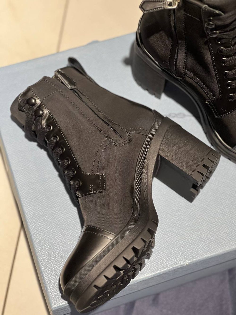 Ботильоны Prada