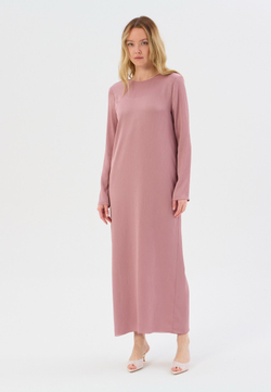 Платье жатка с открытой спиной розовое