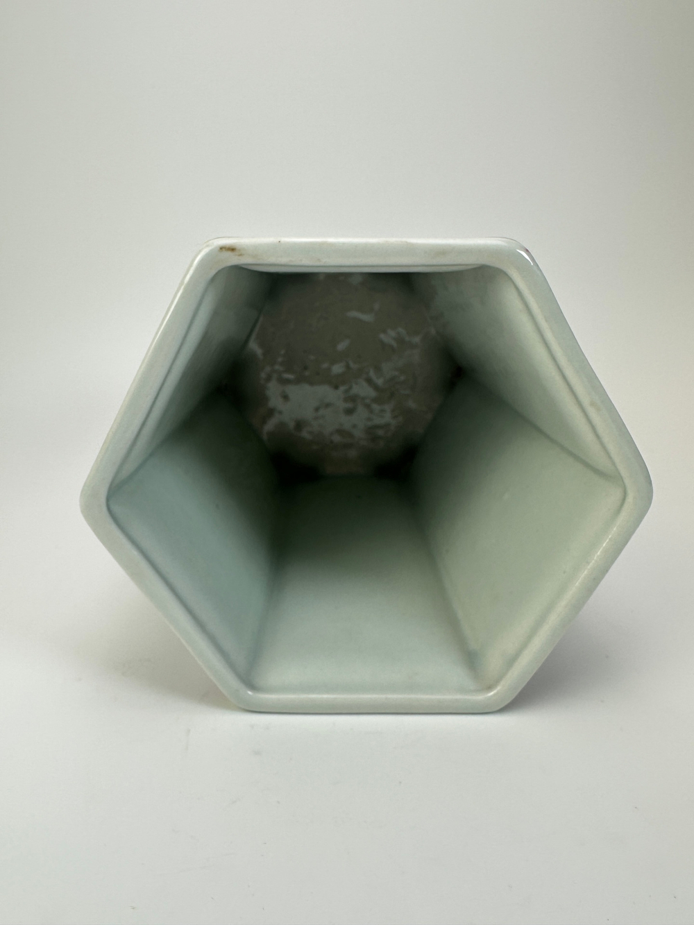 Шестиугольная ваза-кашпо