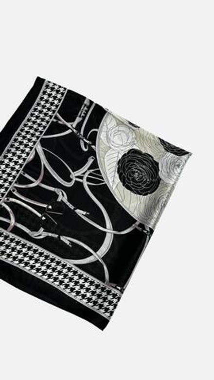 Косынка с розами