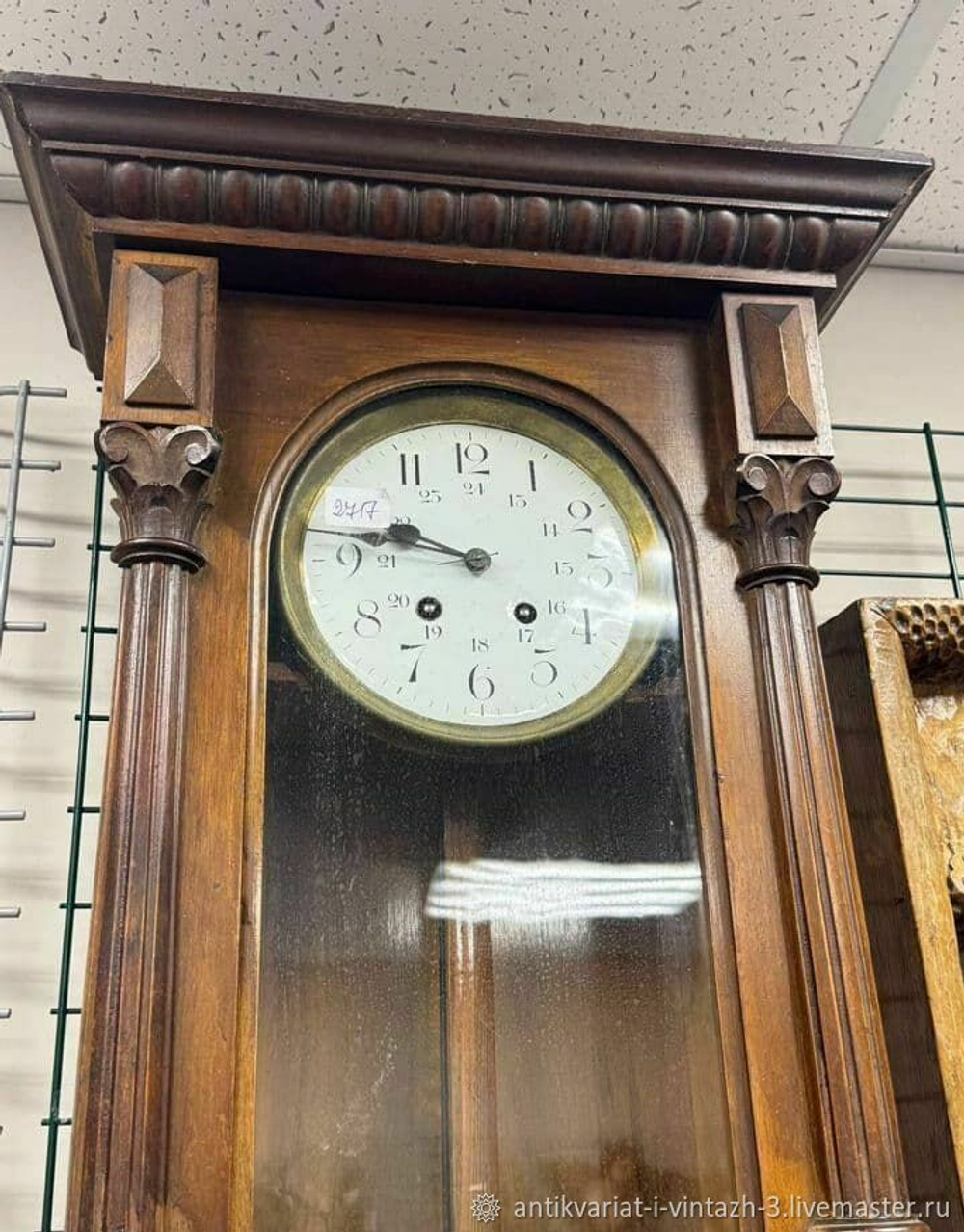 Старинные настенные часы