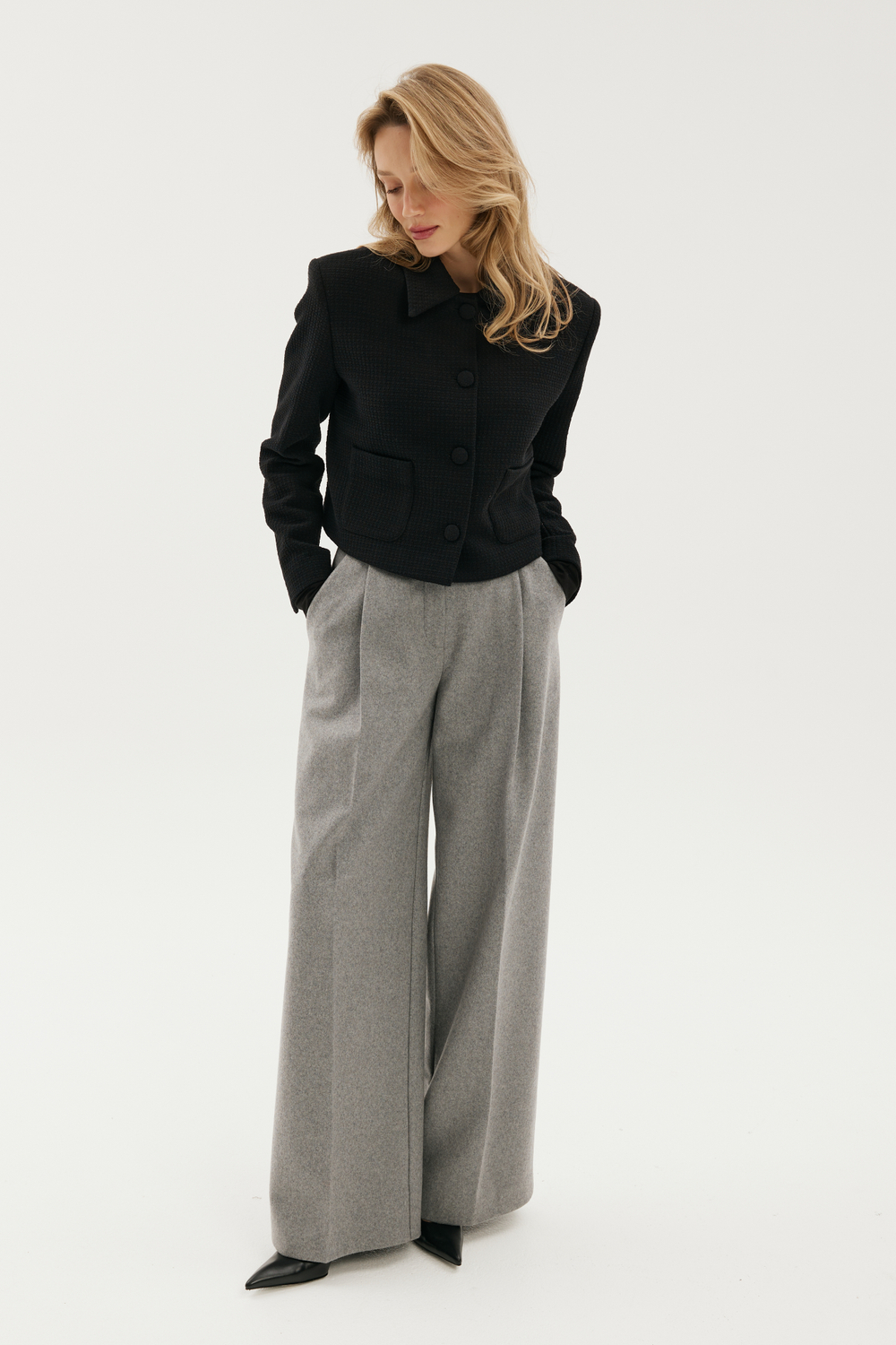 Брюки шерстяные с защипами