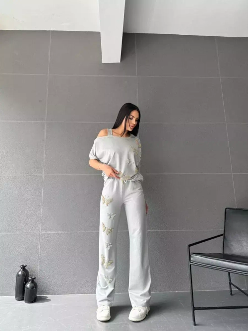 костюм с принтом бабочек