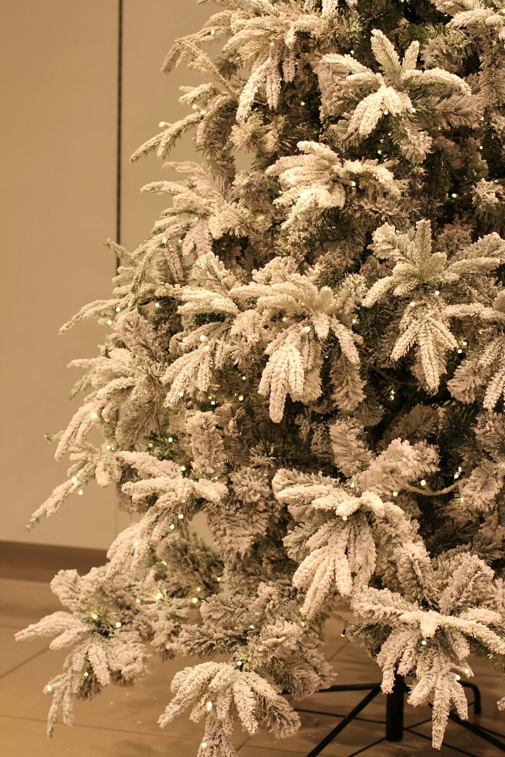 Заснеженная Ель премиум «ФОРЕСТО» (Литая+пвх) высота от 1.2 до 2.4 м