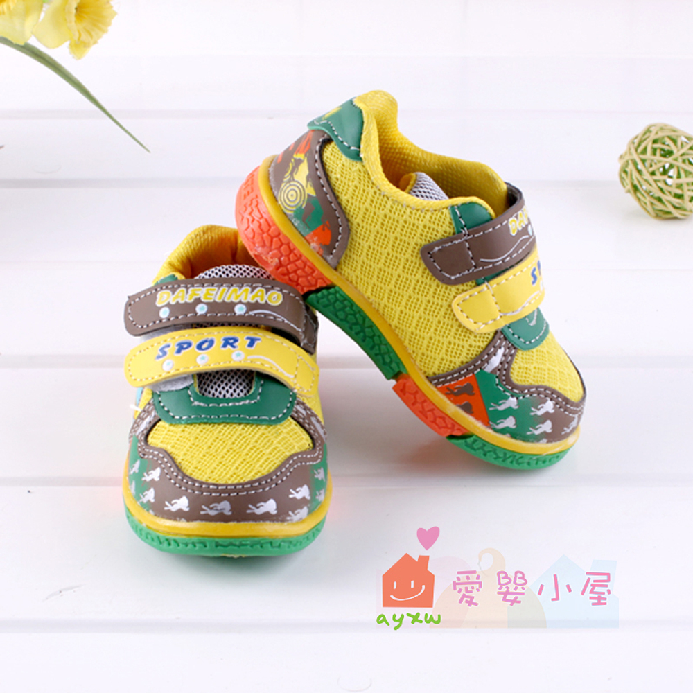 Кроссовки с аппликациями Angry birds и двухцветной подошвой