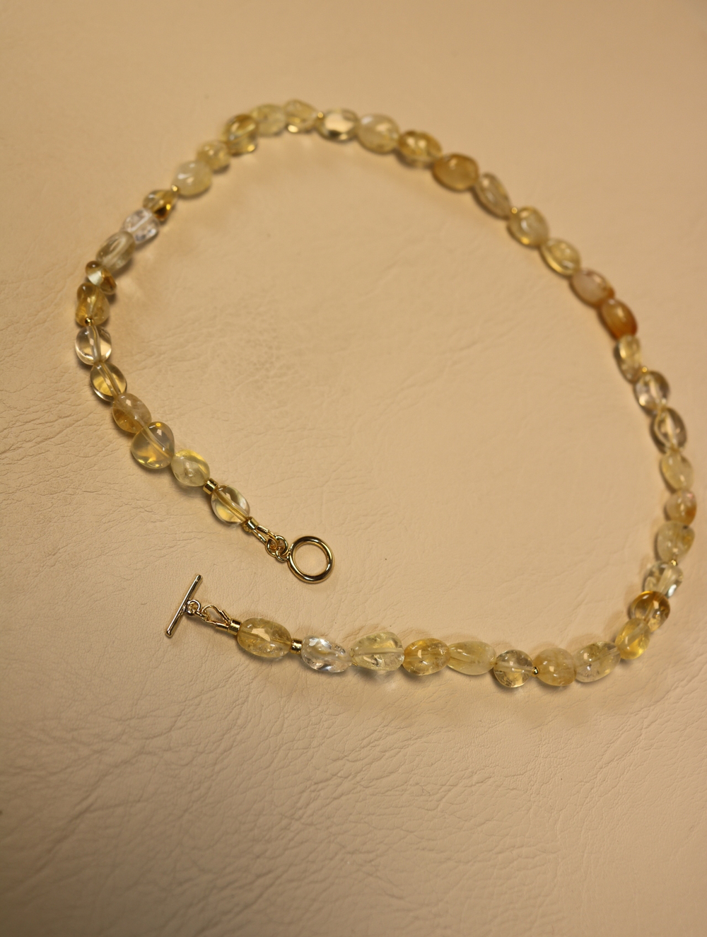 Чокер из цитрина "Солнечный ручей"