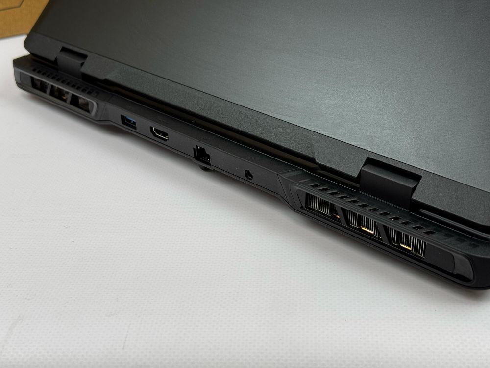 Игровой MSI Pulse RTX 4070 / Ultra 7 155H / 16GB / 1TB / 2.5K / 240Hz / Win11 / Русско-Английская клавиатура
