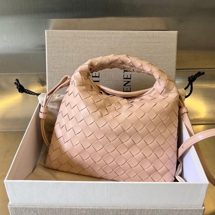 Bottega Veneta Mini Hop