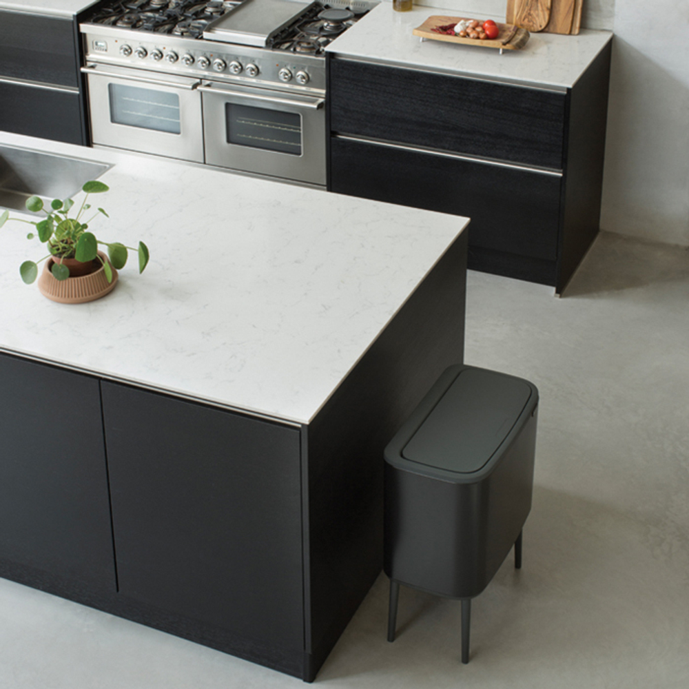 Мусорный бак 11+23л Brabantia Bo Touch Bin черный