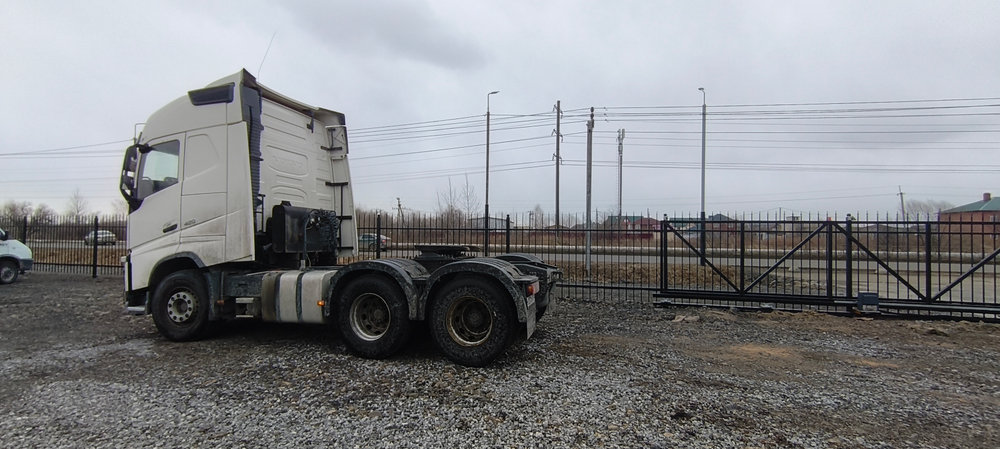 Volvo FH 6x4 Седельный тягач FH-TRUCK (Дизельный, 12,8 л, 428 л.с., АТ)