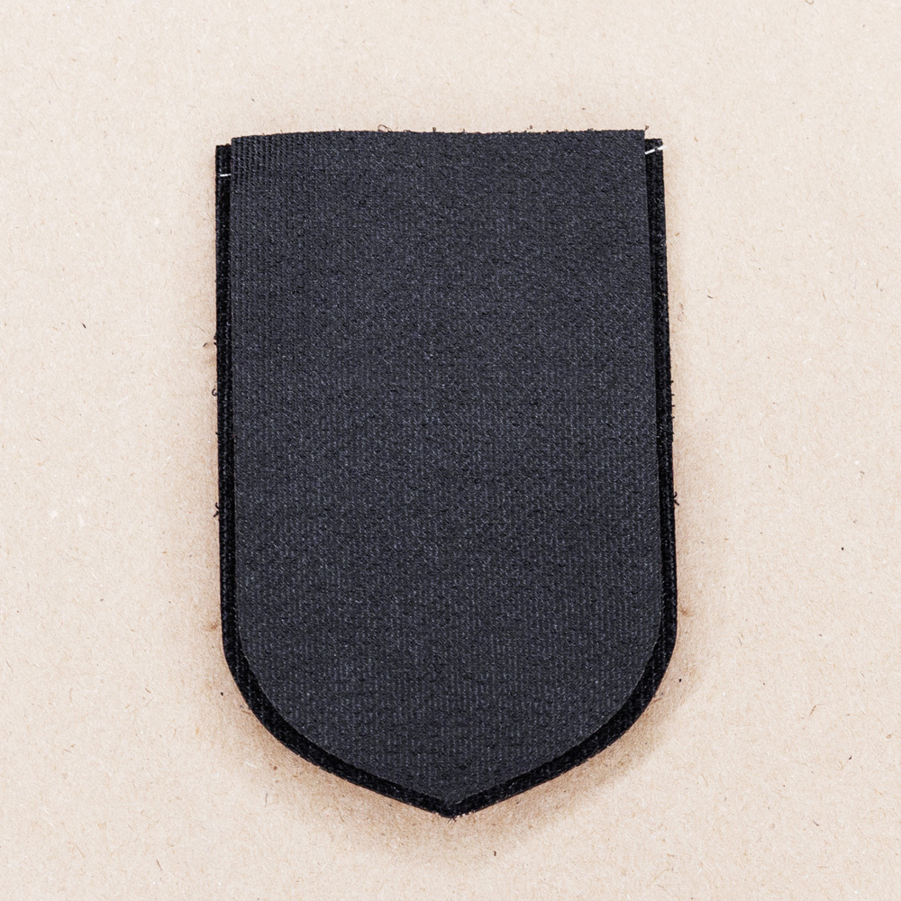 Шеврон Варгградъ "3 Клинка" белый щит на велкро