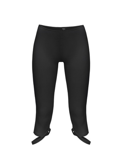 black capri