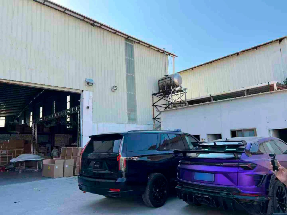 Широкий обвес для CADILLAC ESCALADE 2021 - 2024 Кадиллак