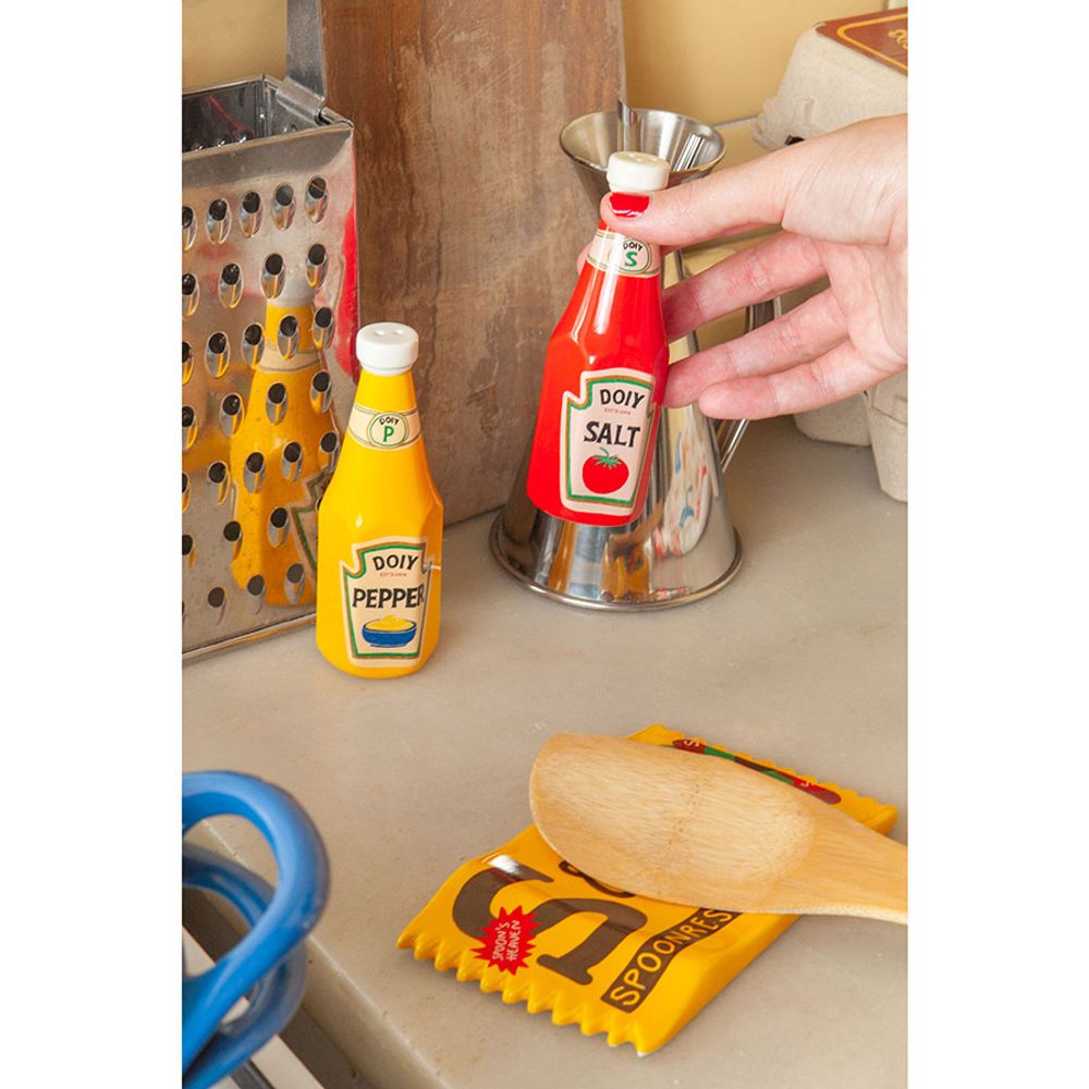 Набор из солонки и перечницы Corner Shop, Ketchup Mustard