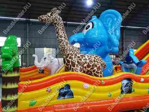 Коммерческий надувной батут "Африканские приключения" 18*9*6 м